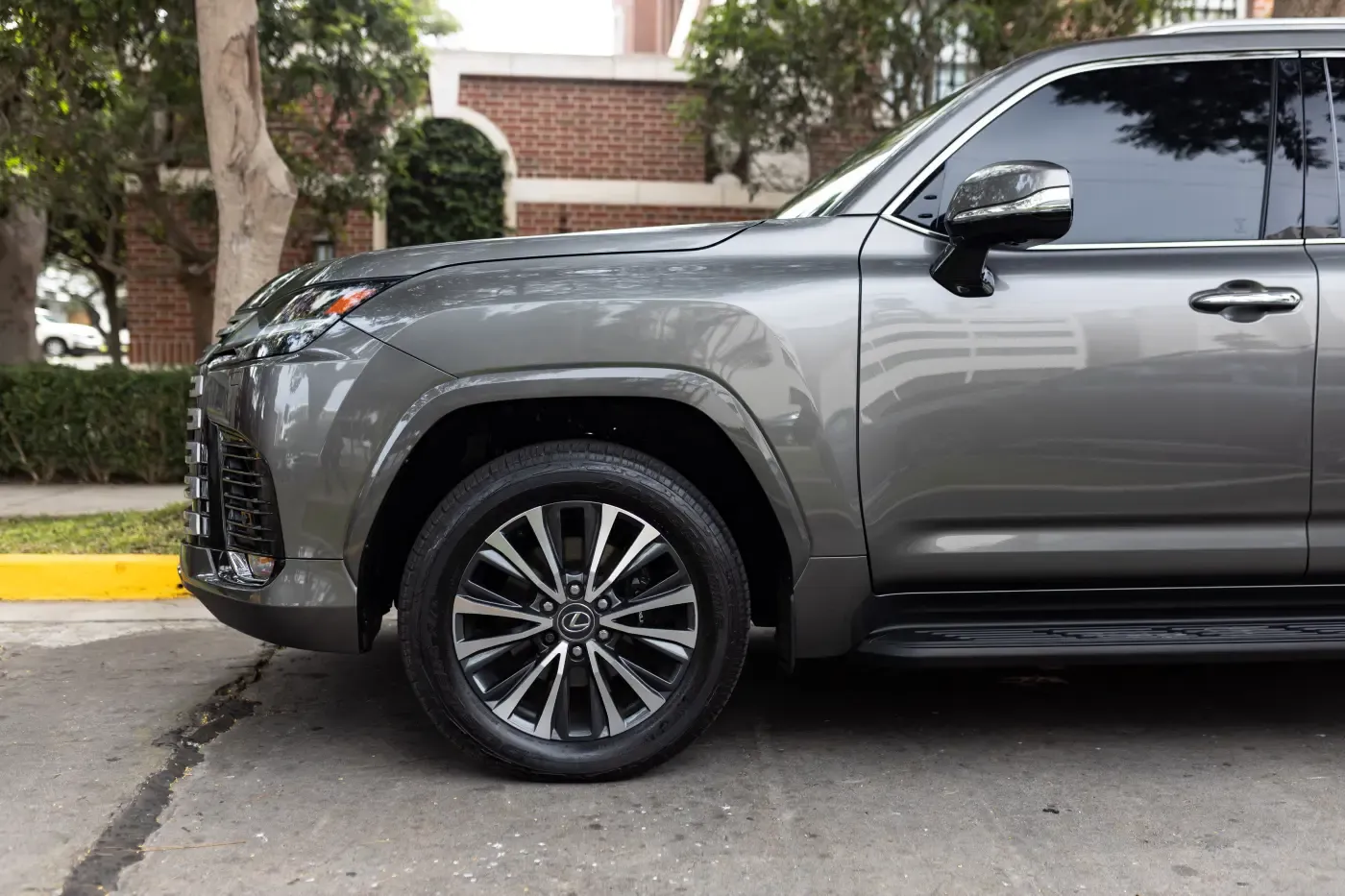 LEXUS LX 500d