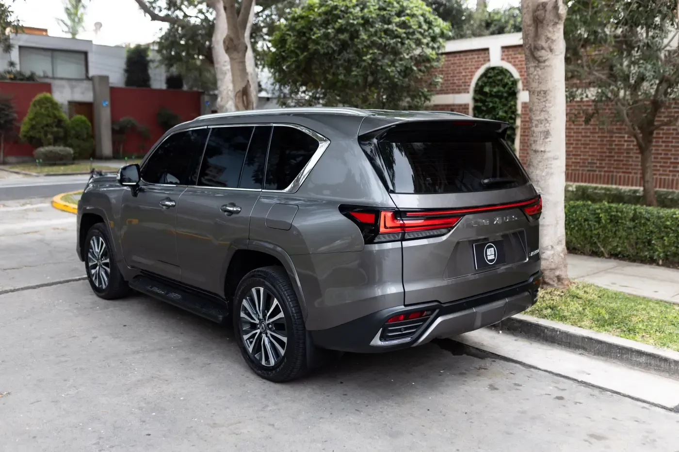 LEXUS LX 500d