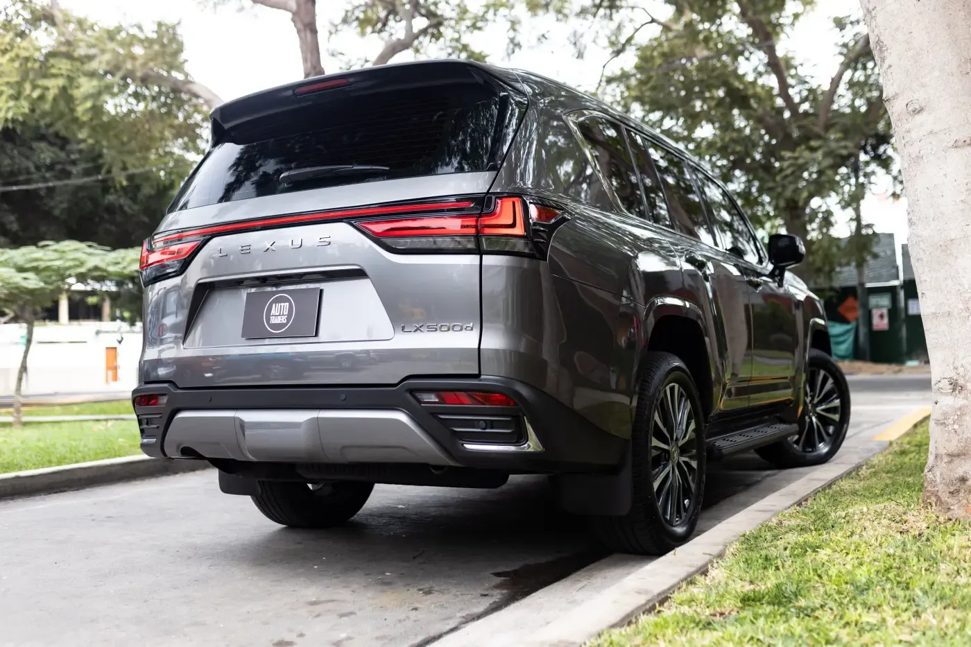 LEXUS LX 500d