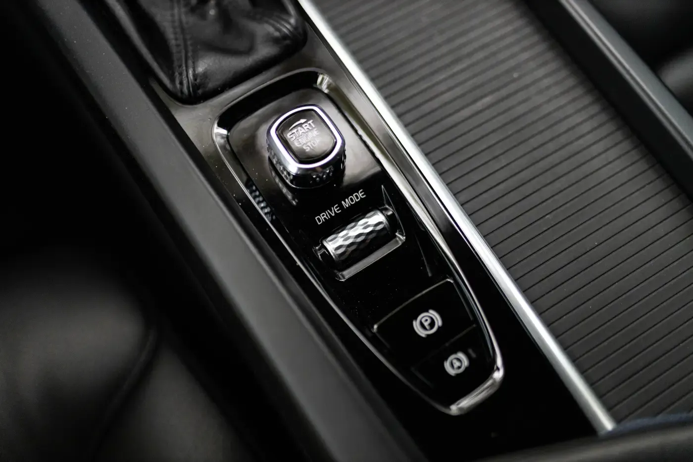 VOLVO XC60 T5 AWD