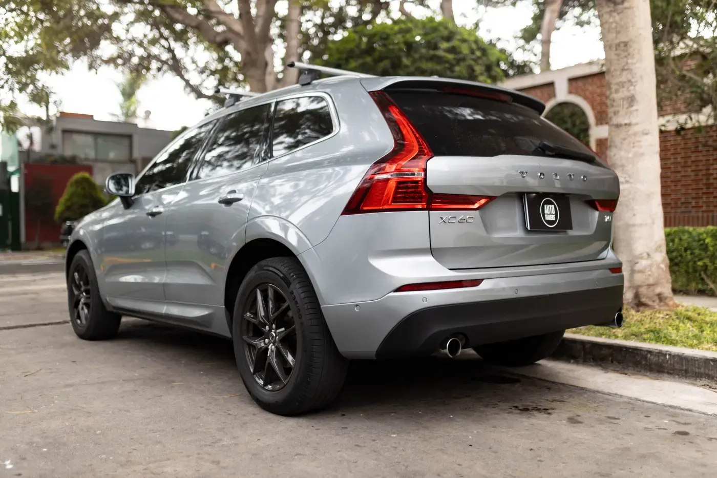 VOLVO XC60 T5 AWD
