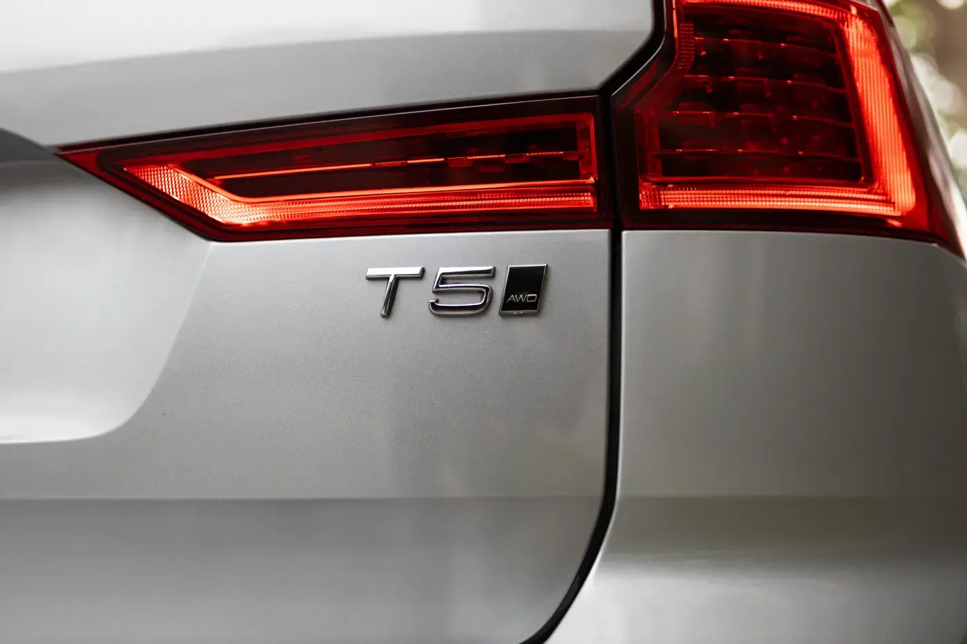 VOLVO XC60 T5 AWD