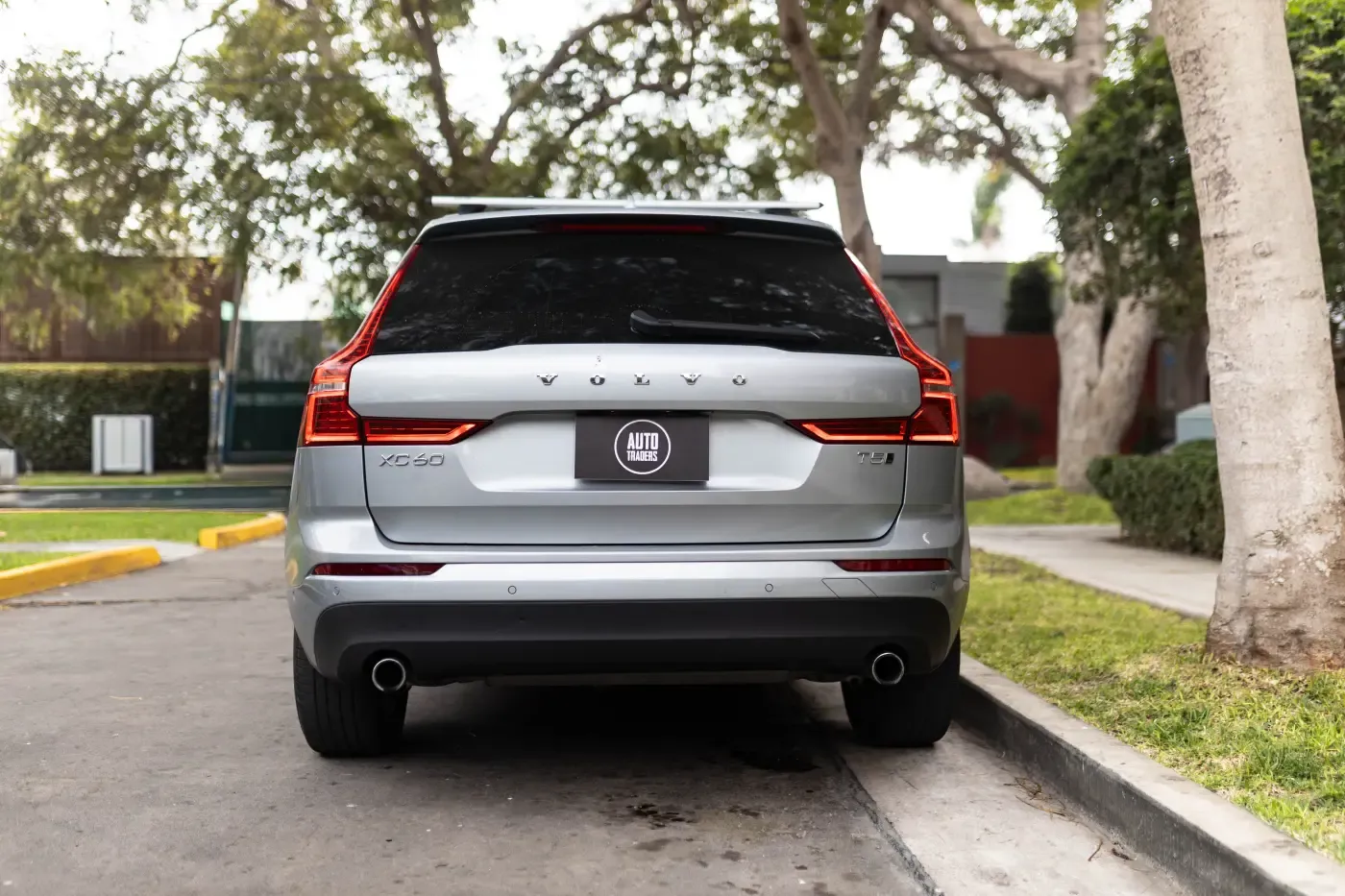 VOLVO XC60 T5 AWD