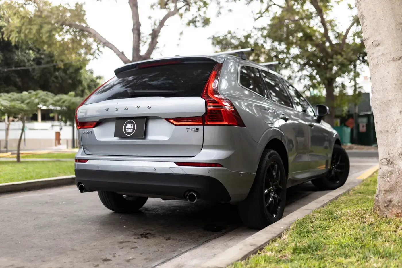 VOLVO XC60 T5 AWD