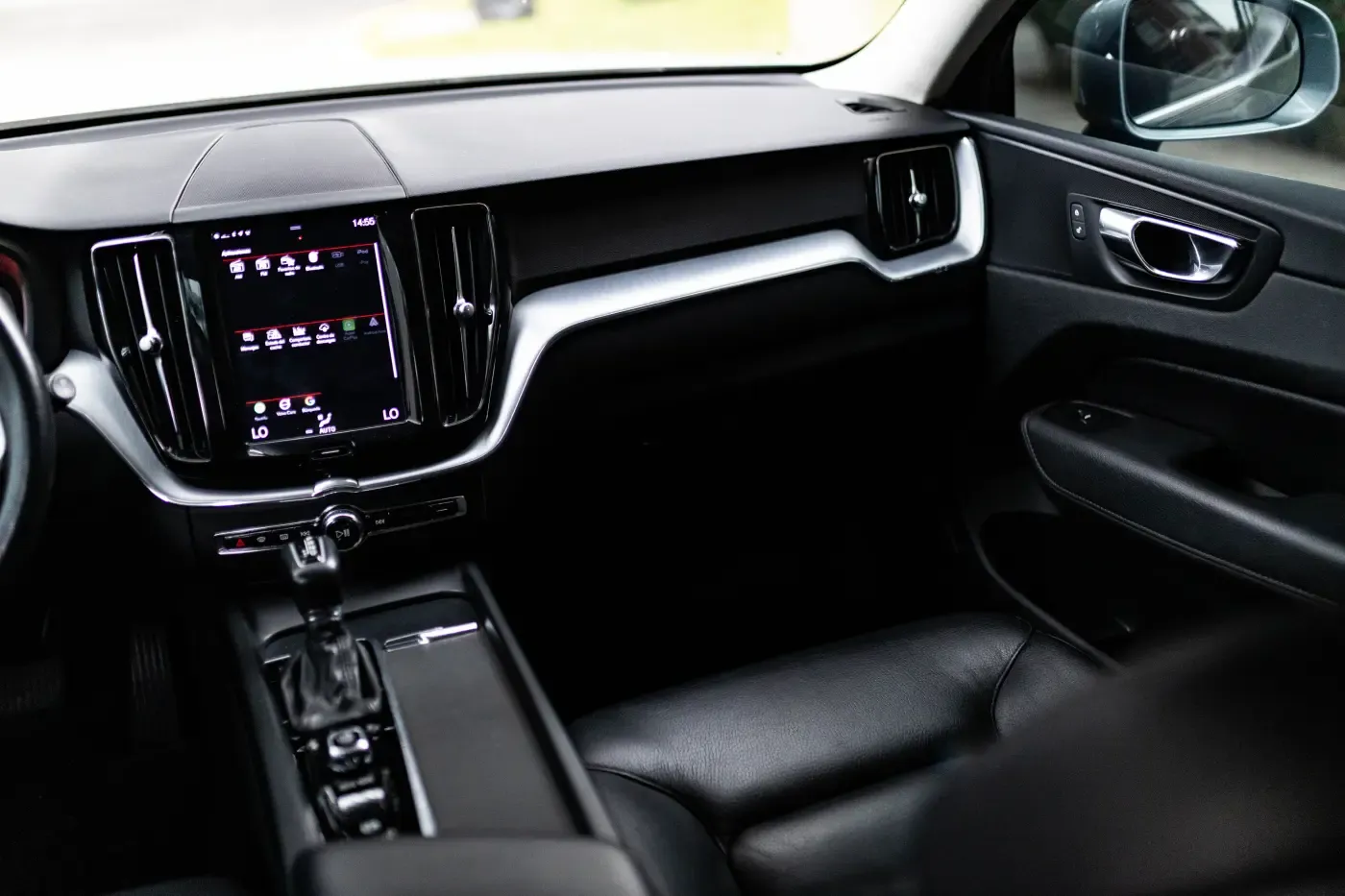 VOLVO XC60 T5 AWD
