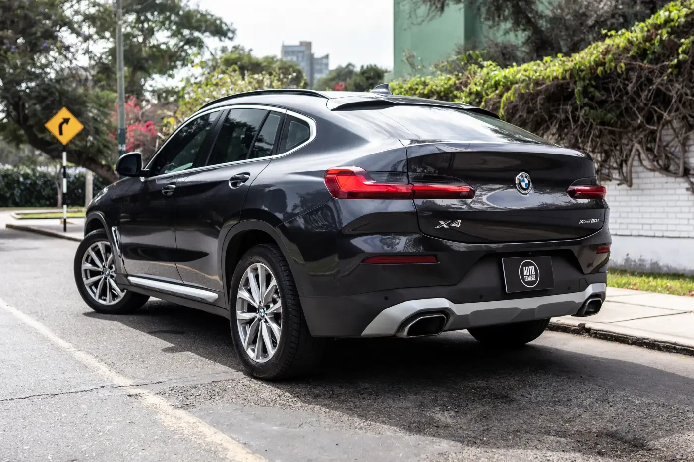 BMW X4 20i