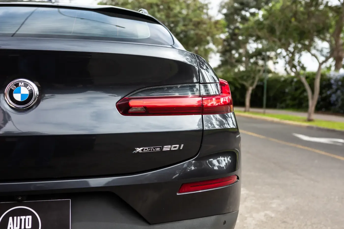 BMW X4 20i