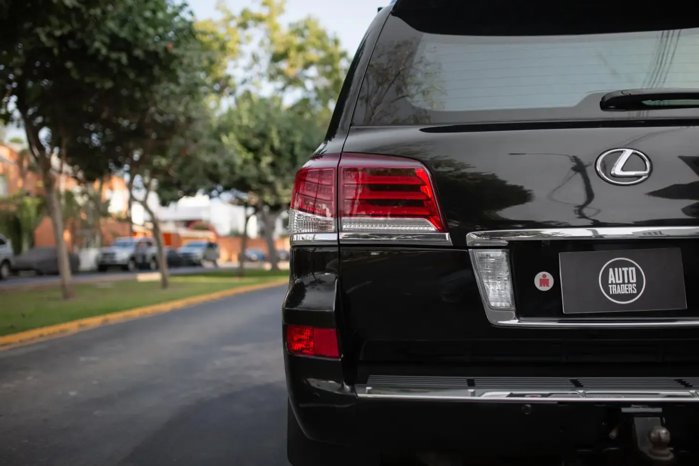 LEXUS LX 570 PLUS