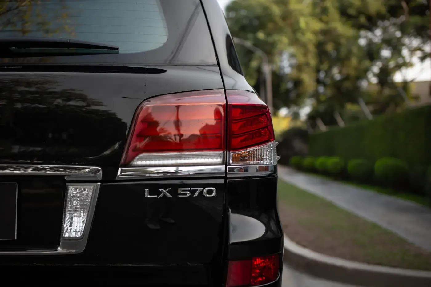 LEXUS LX 570 PLUS