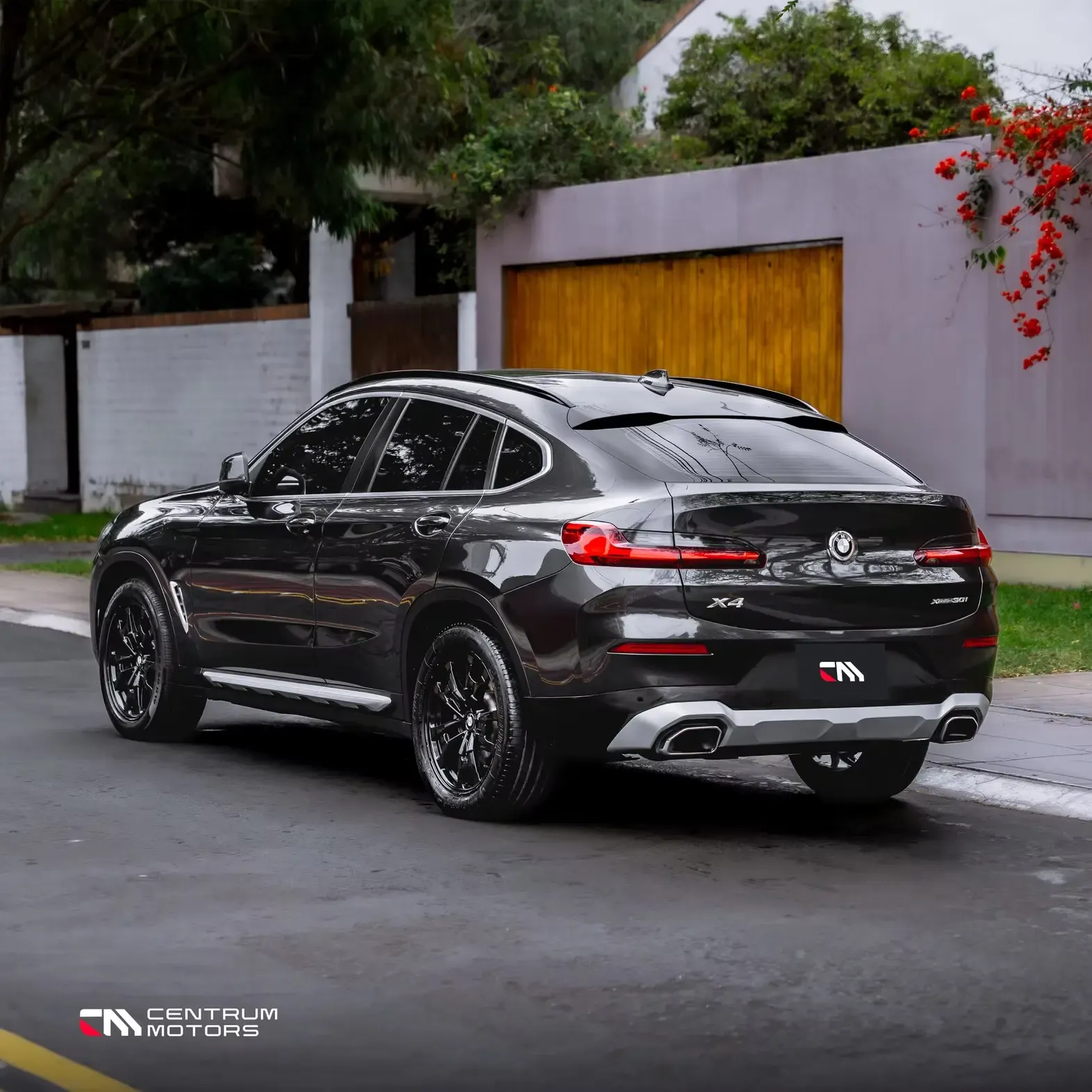BMW X4 30i