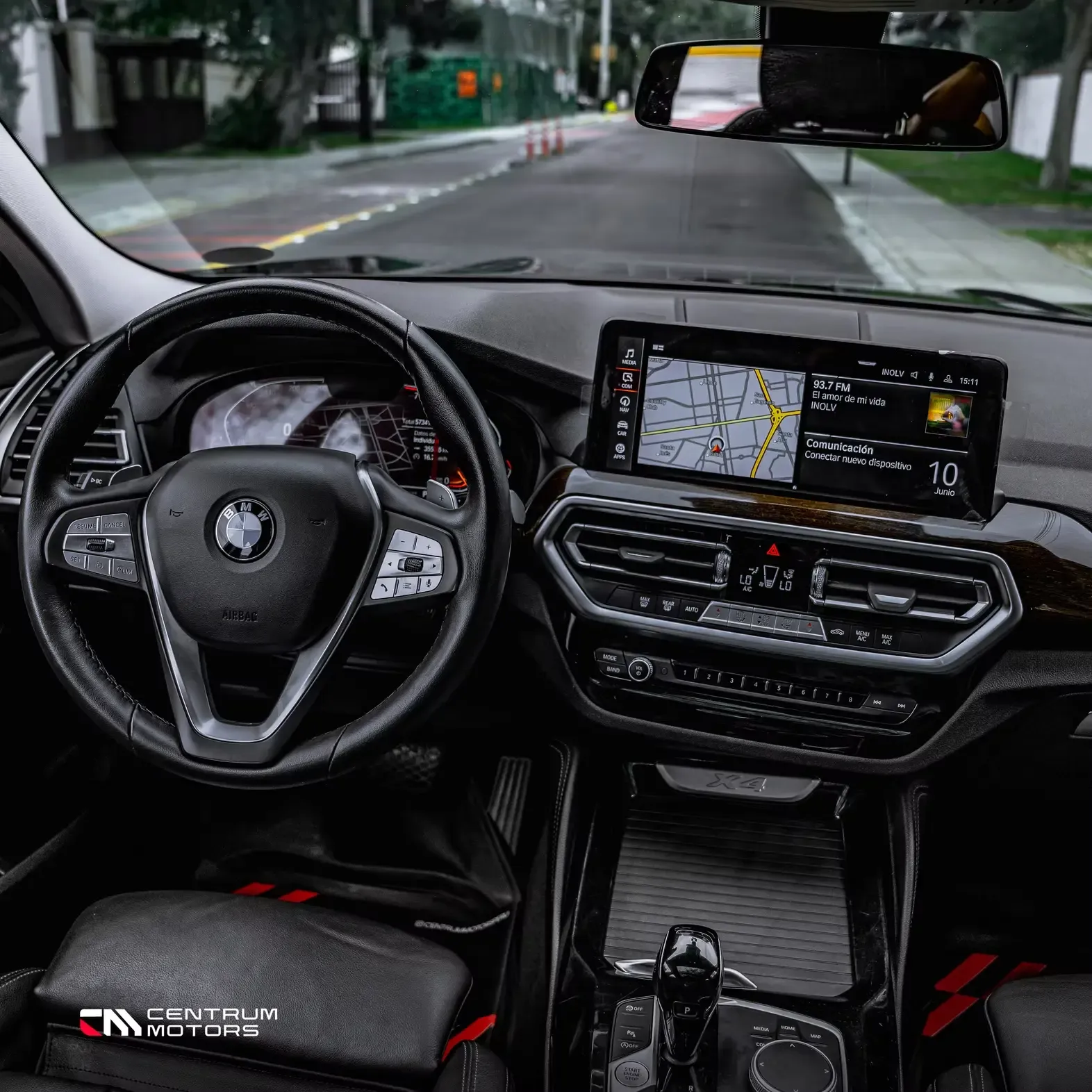 BMW X4 30i