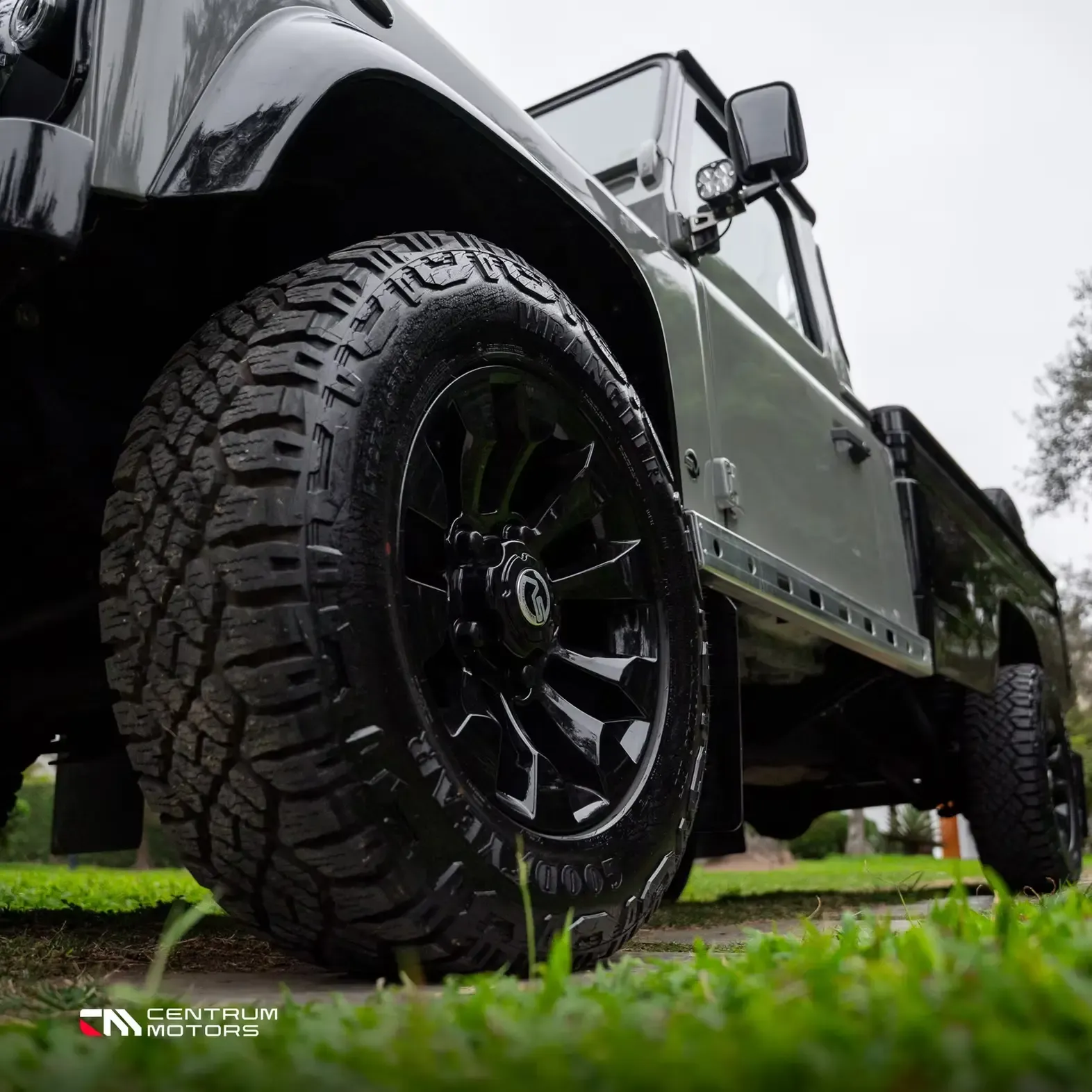 LAND ROVER Defender 130 Hi-Cap