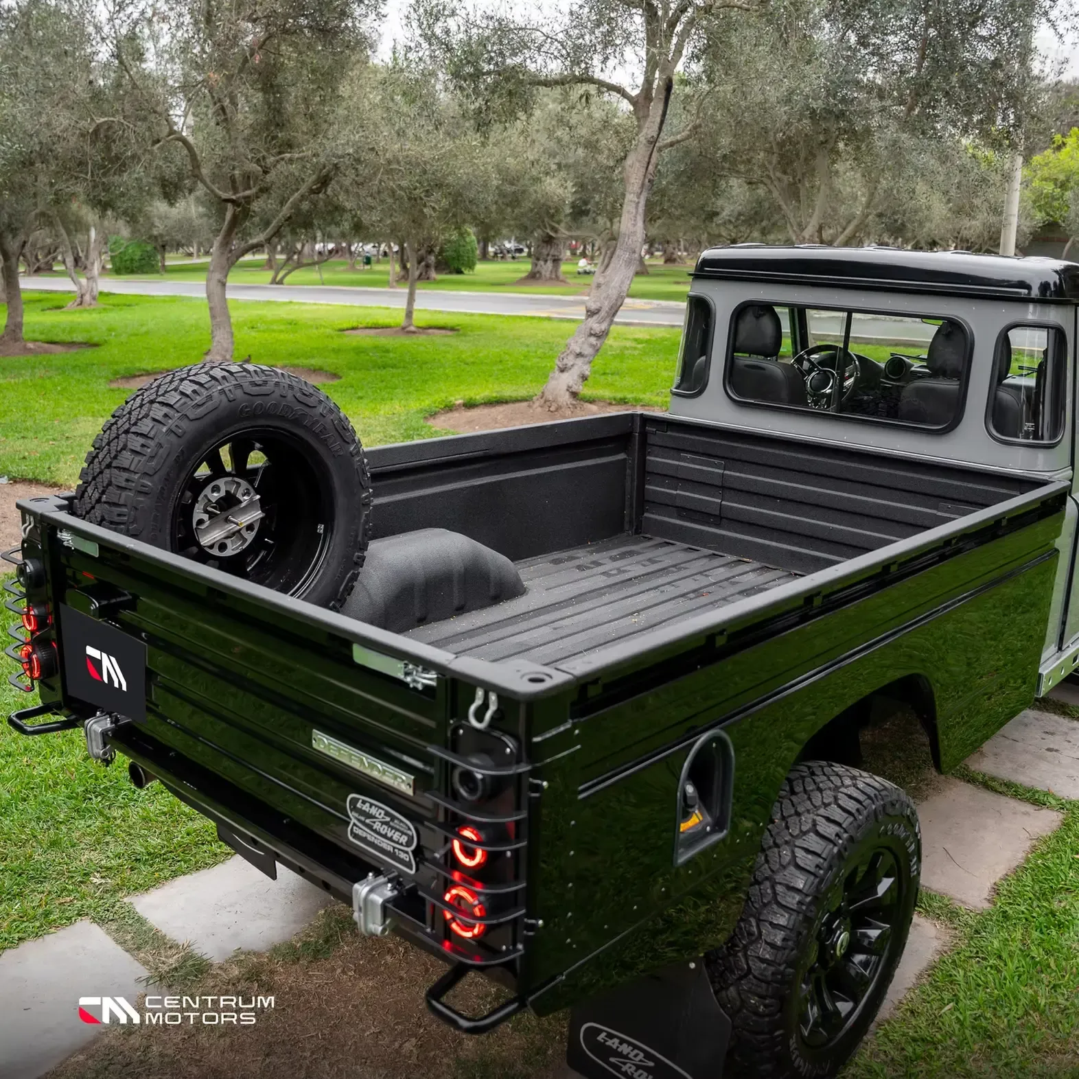 LAND ROVER Defender 130 Hi-Cap