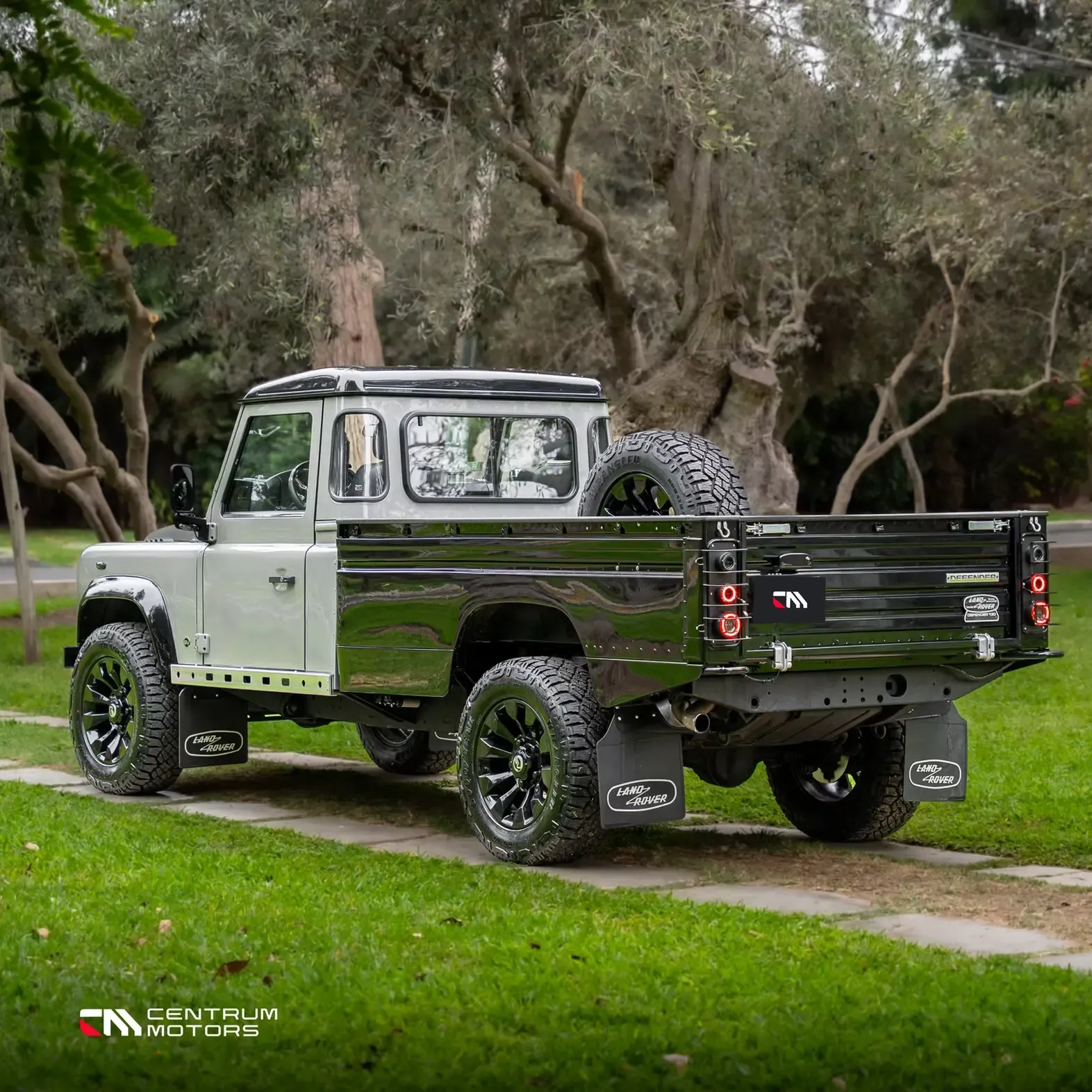 LAND ROVER Defender 130 Hi-Cap