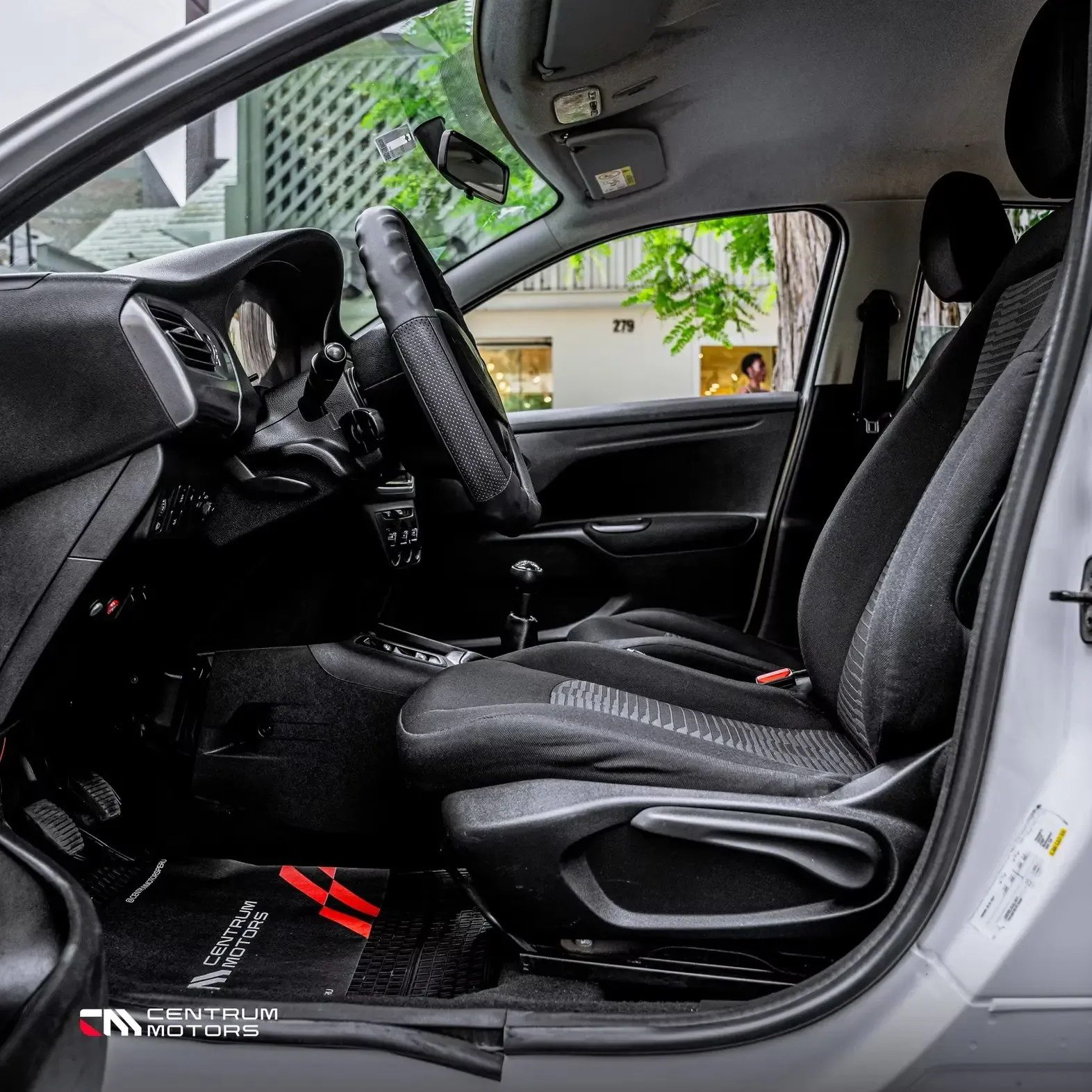 PEUGEOT 301