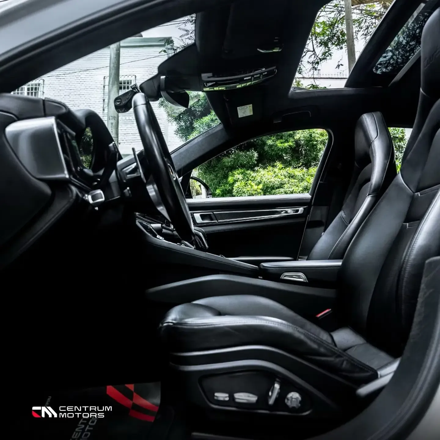 PORSCHE Panamera Turbo