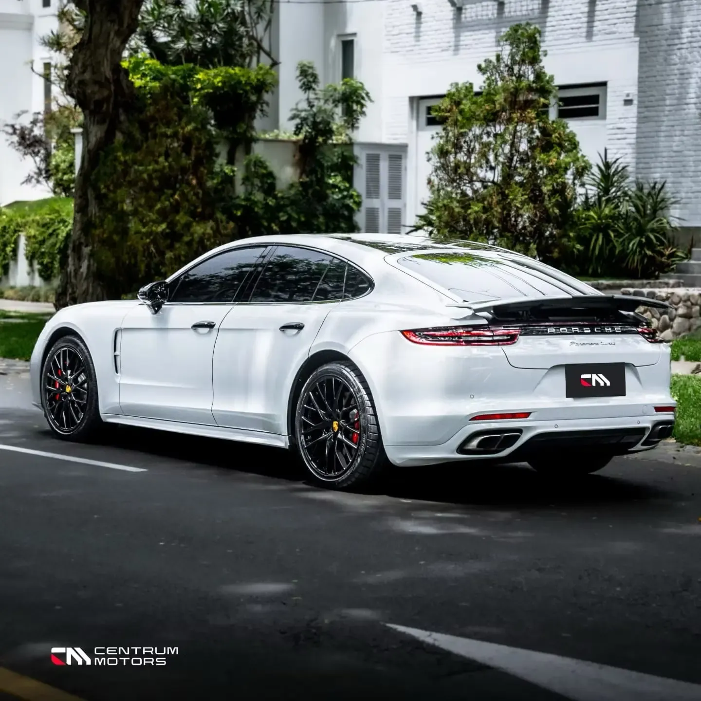 PORSCHE Panamera Turbo