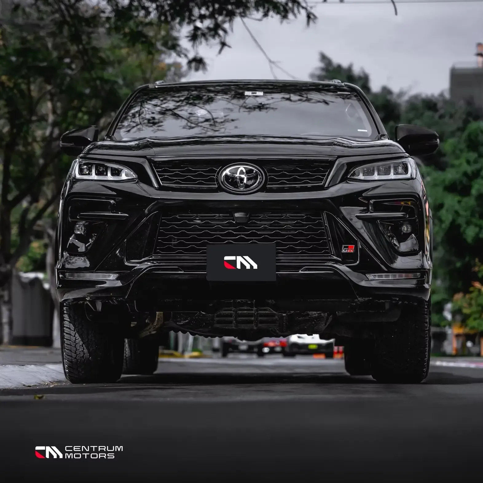 TOYOTA Fortuner GR