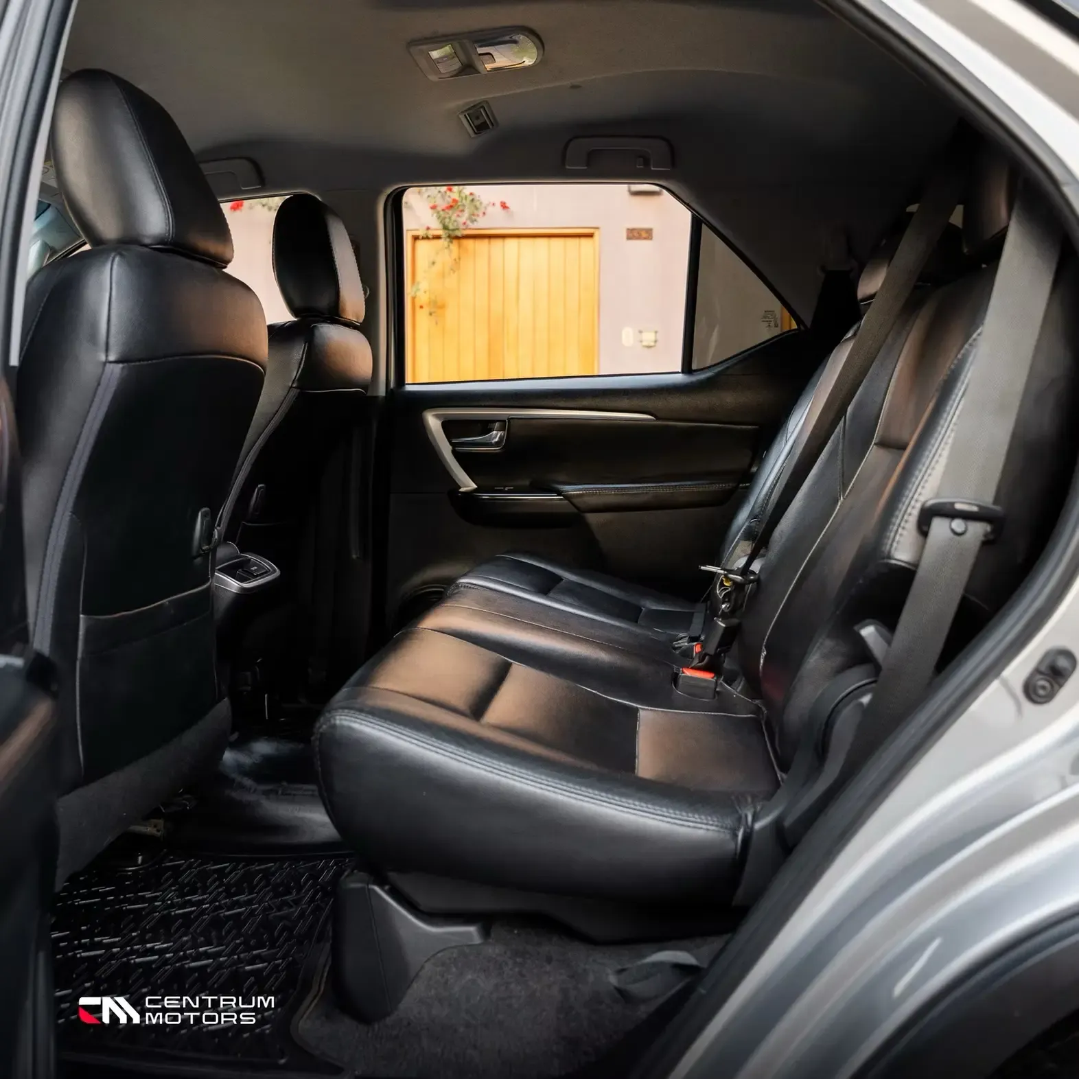 TOYOTA Fortuner 2.7 City 4X2 AT