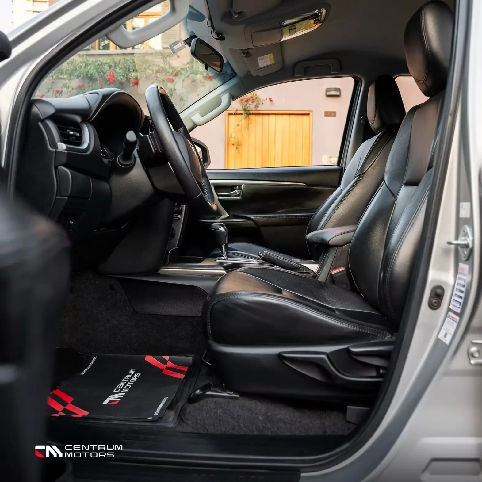 TOYOTA Fortuner 2.7 City 4X2 AT