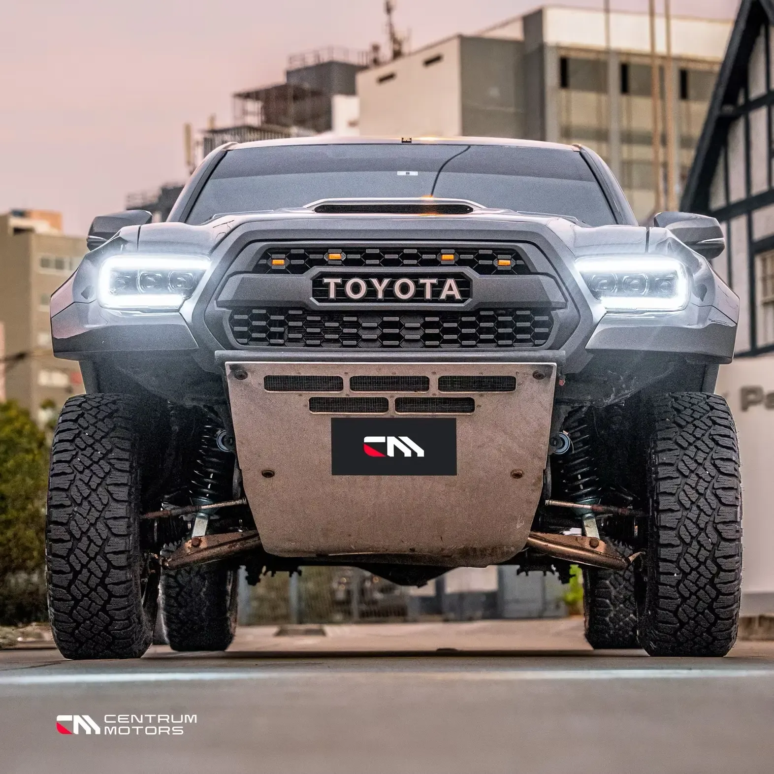 TOYOTA Tacoma