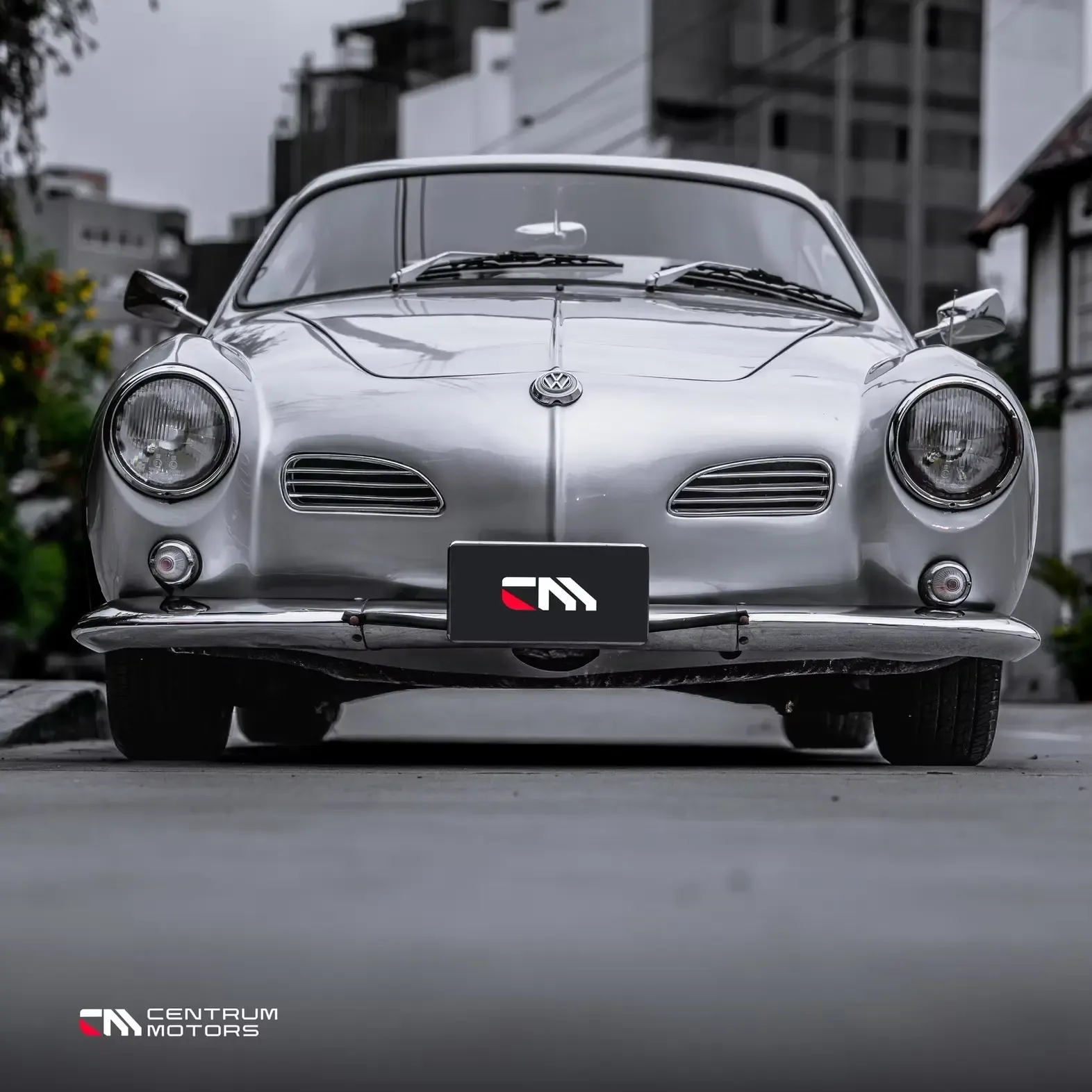 VOLKSWAGEN Karmann Ghia