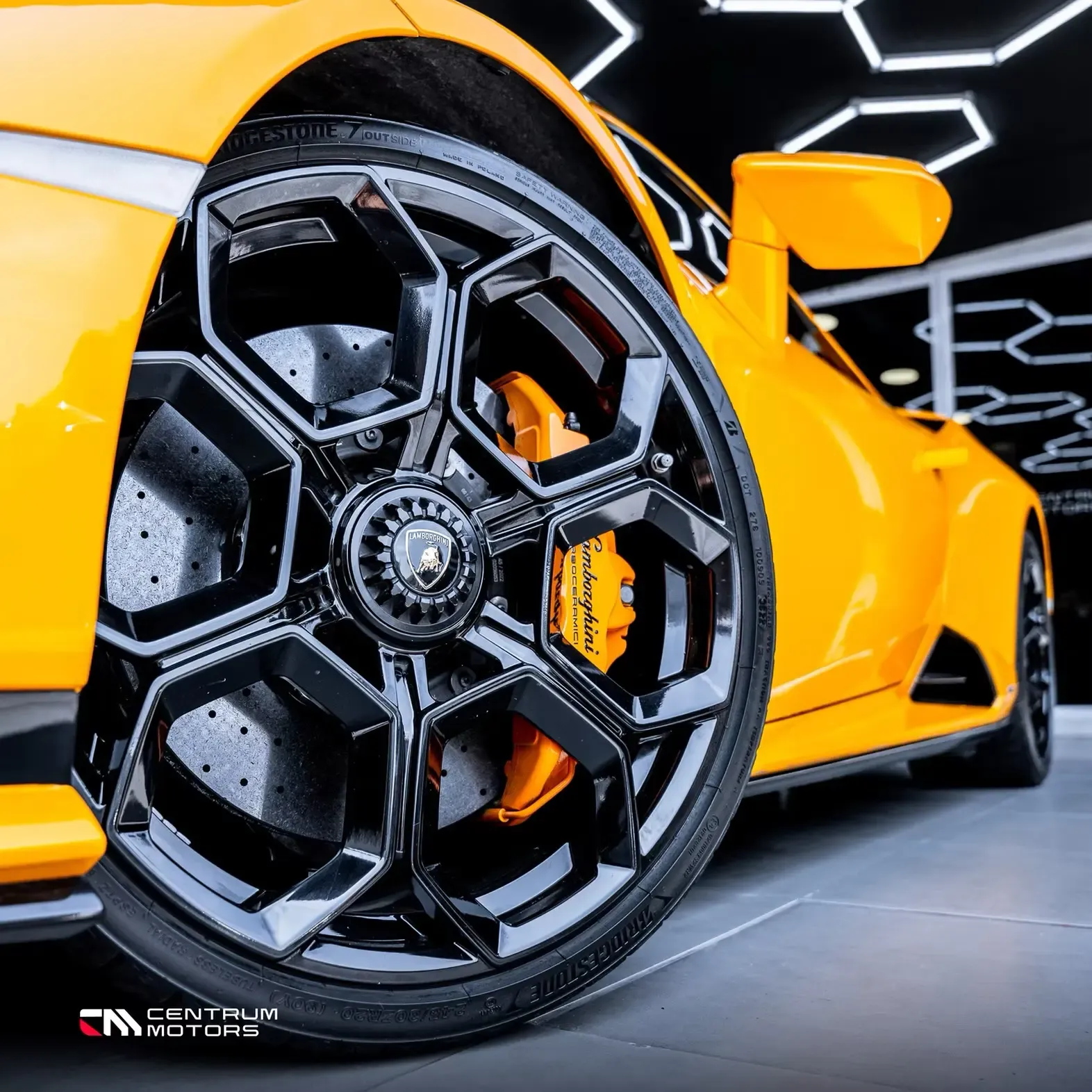 LAMBORGHINI Huracan Tecnica